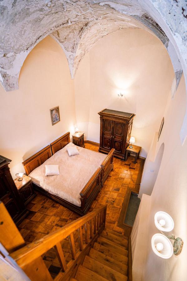 Penzion Cosmopolitan Ii. Banská Štiavnica Стая снимка