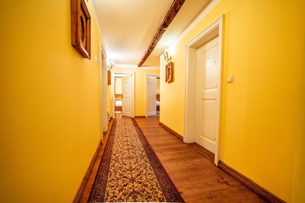 Penzion Cosmopolitan Ii. Banská Štiavnica Екстериор снимка