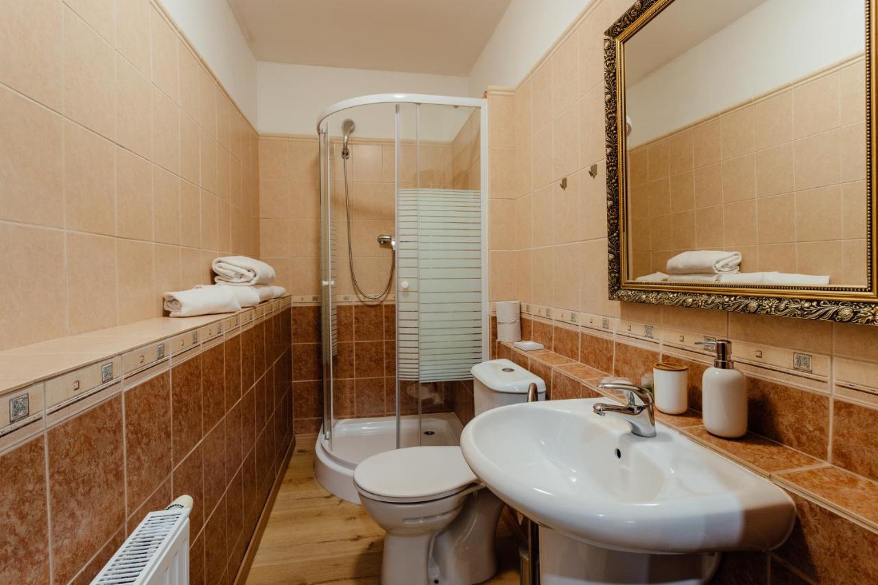 Penzion Cosmopolitan Ii. Banská Štiavnica Екстериор снимка