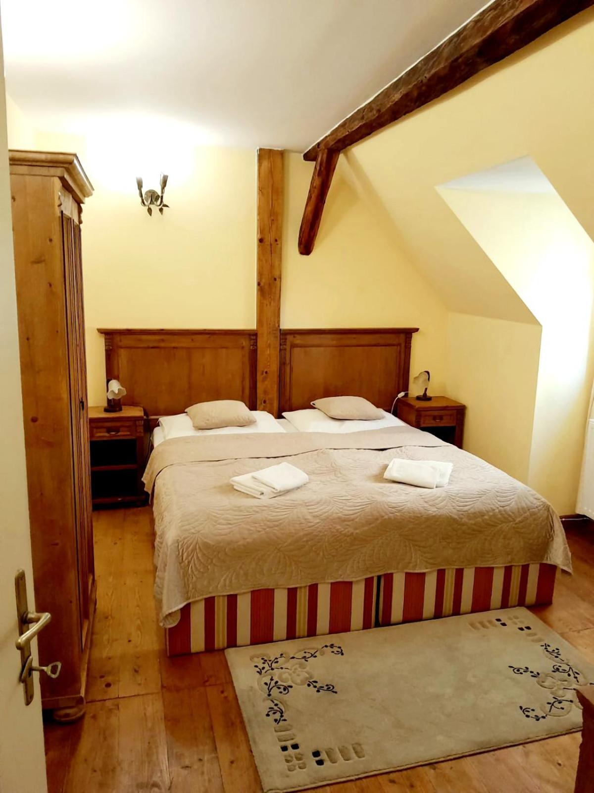 Penzion Cosmopolitan Ii. Banská Štiavnica Екстериор снимка