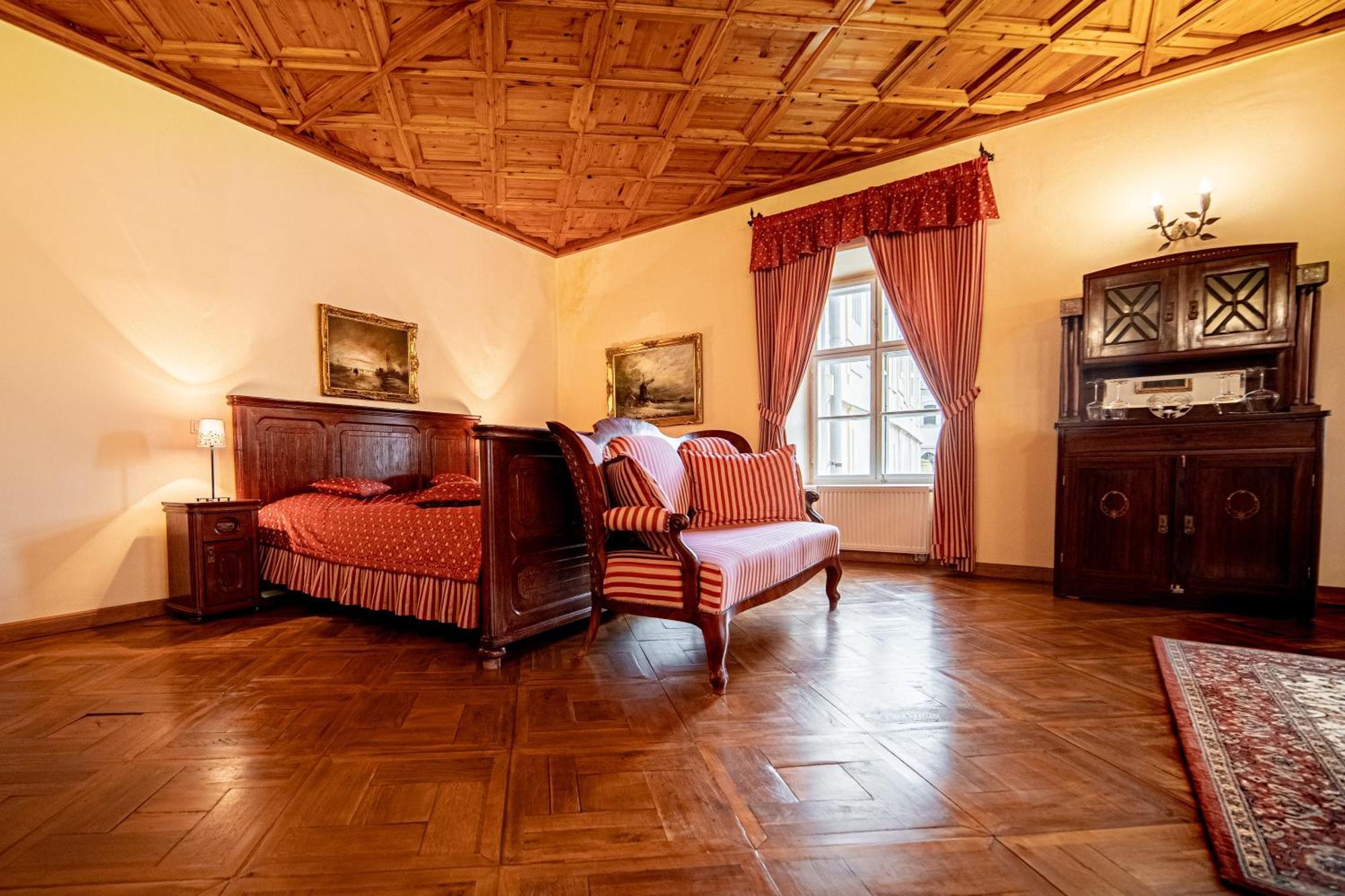 Penzion Cosmopolitan Ii. Banská Štiavnica Стая снимка