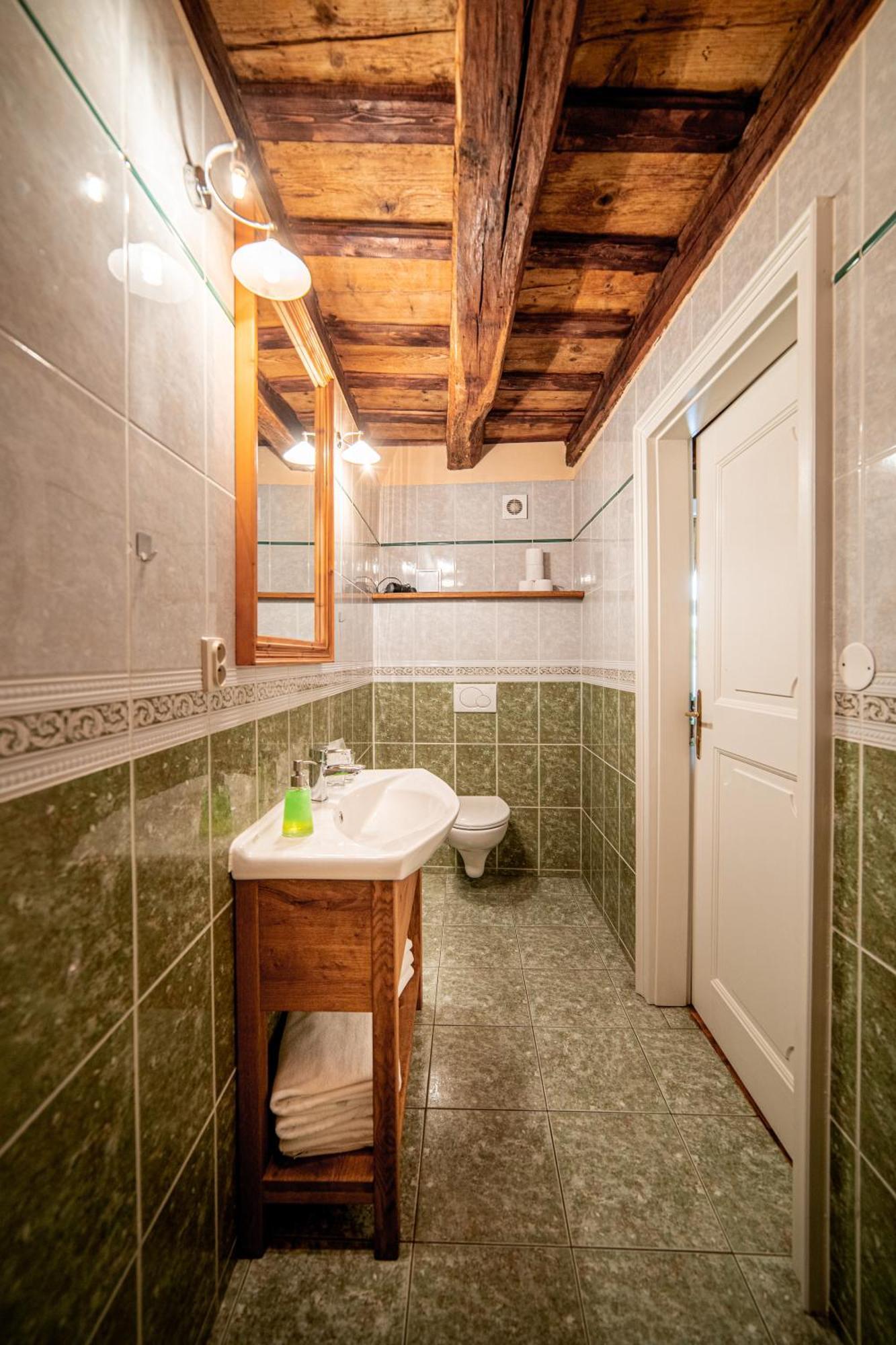 Penzion Cosmopolitan Ii. Banská Štiavnica Стая снимка