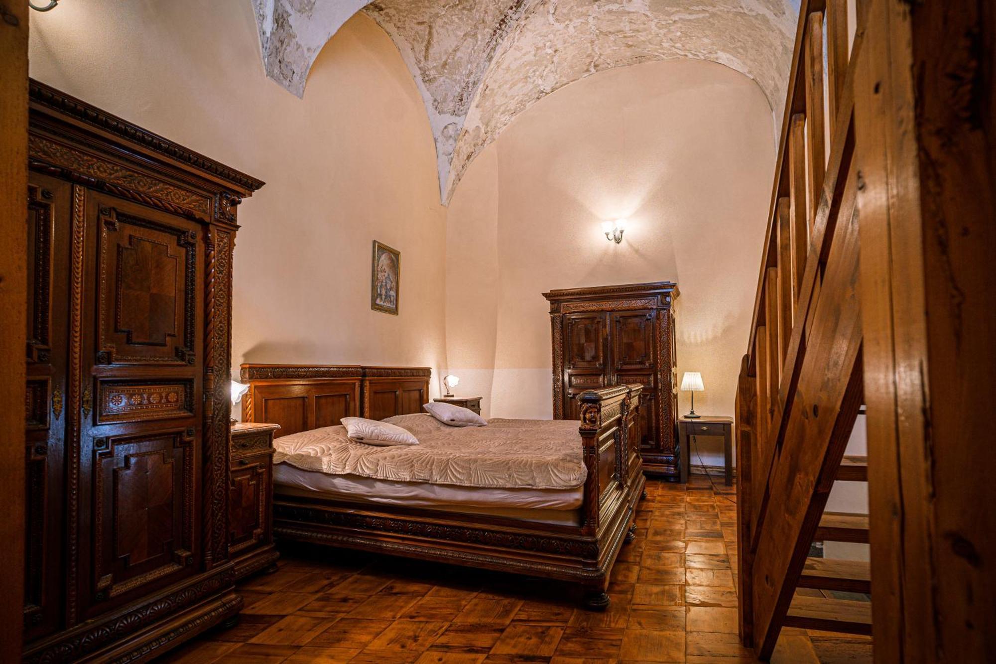 Penzion Cosmopolitan Ii. Banská Štiavnica Стая снимка