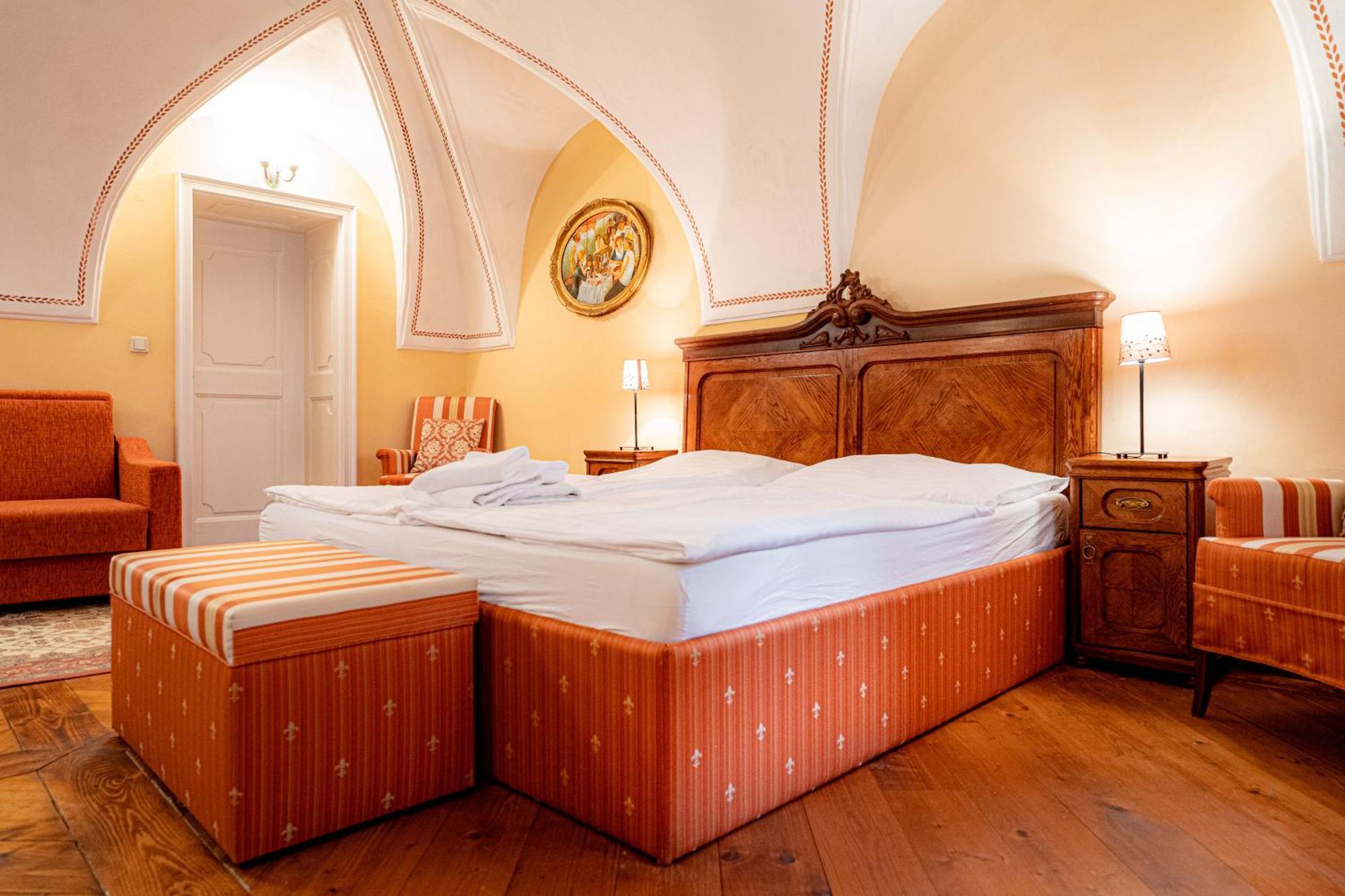 Penzion Cosmopolitan Ii. Banská Štiavnica Стая снимка